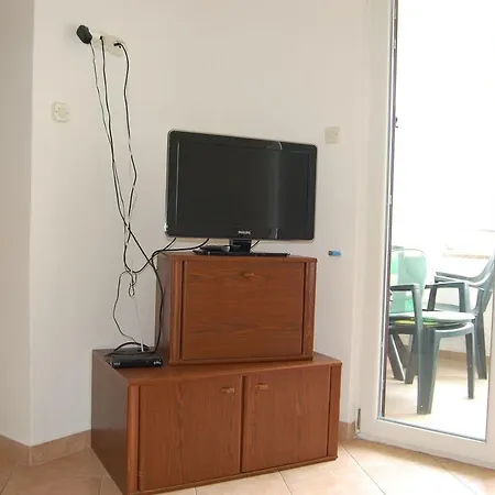 Apartment Bogovicda By El-pi Tours Malinska