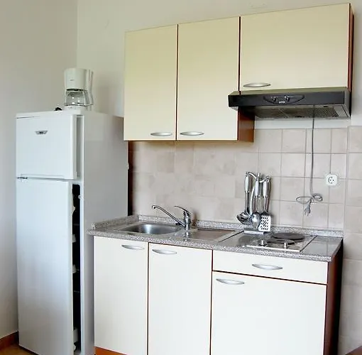 Bogovicda By El-pi Tours Malinska