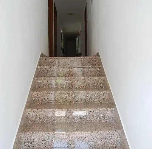 Bogovicda By El-pi Tours * マリンスカ